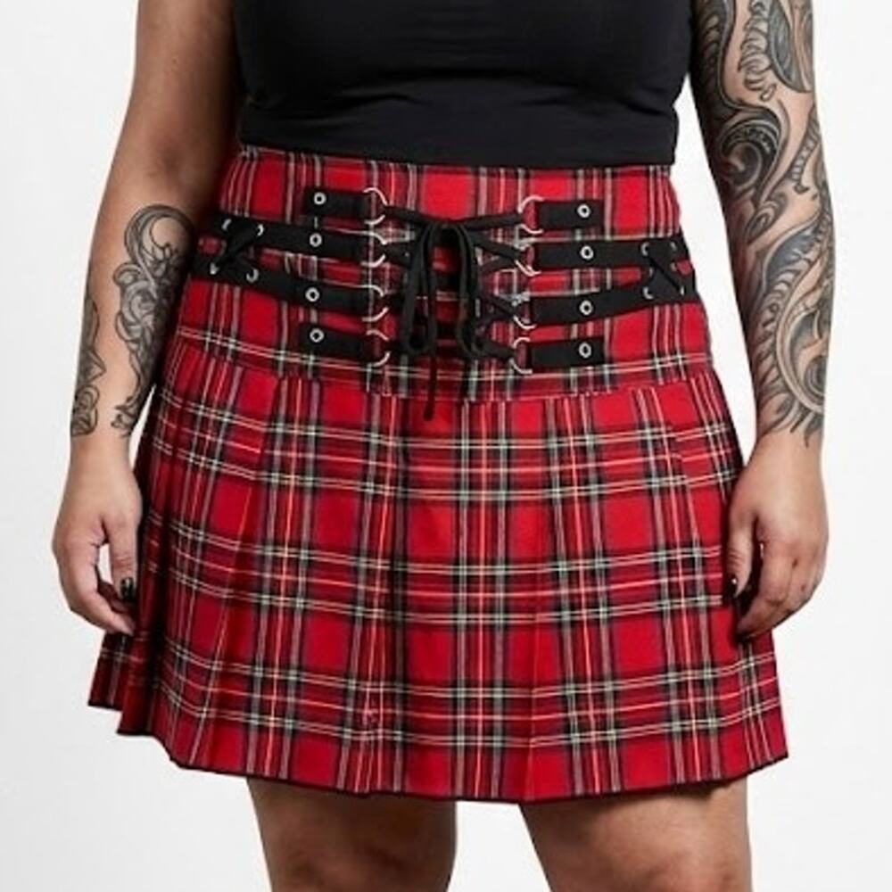 Torrid Tripp NYC Plus Size 4X Red Punk Plaid Pleated Mini Skirt Gothic Vintage